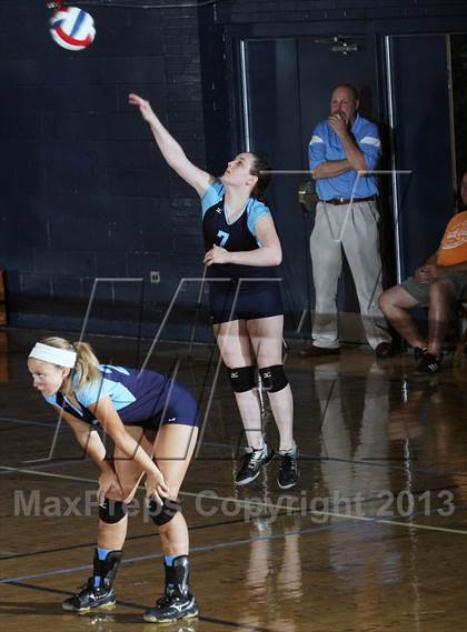 Thumbnail 2 in Chartiers Valley @ Canevin Catholic photogallery.