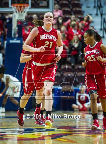 Thumbnail 3 in Greenwich vs. Stamford (CIAC Class LL Final) photogallery.
