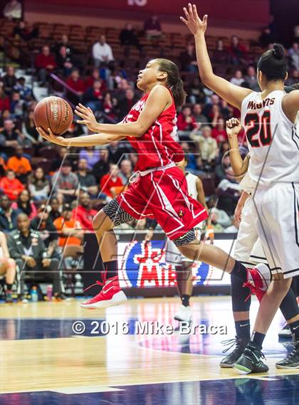 Thumbnail 2 in Greenwich vs. Stamford (CIAC Class LL Final) photogallery.