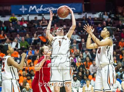 Thumbnail 3 in Greenwich vs. Stamford (CIAC Class LL Final) photogallery.