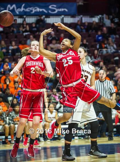 Thumbnail 3 in Greenwich vs. Stamford (CIAC Class LL Final) photogallery.