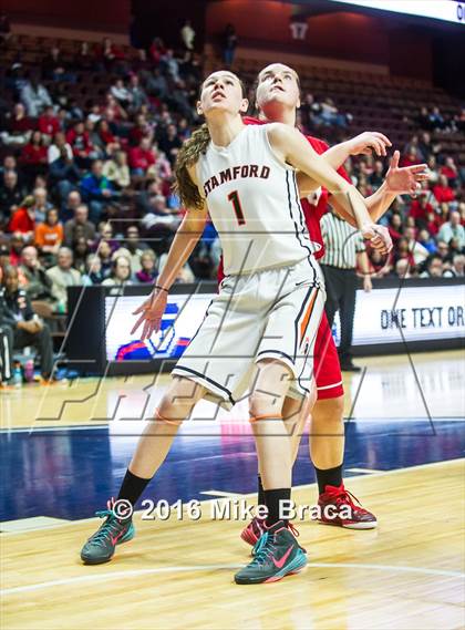 Thumbnail 3 in Greenwich vs. Stamford (CIAC Class LL Final) photogallery.