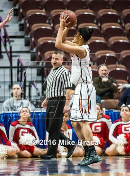 Thumbnail 2 in Greenwich vs. Stamford (CIAC Class LL Final) photogallery.