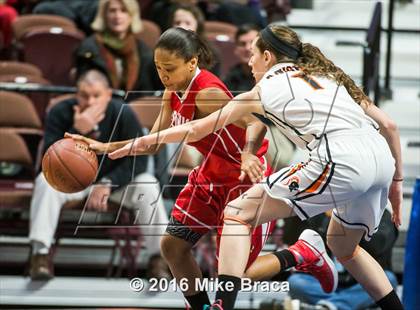 Thumbnail 1 in Greenwich vs. Stamford (CIAC Class LL Final) photogallery.