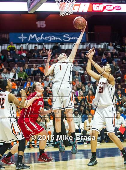 Thumbnail 2 in Greenwich vs. Stamford (CIAC Class LL Final) photogallery.