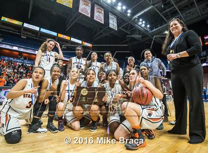 Thumbnail 3 in Greenwich vs. Stamford (CIAC Class LL Final) photogallery.