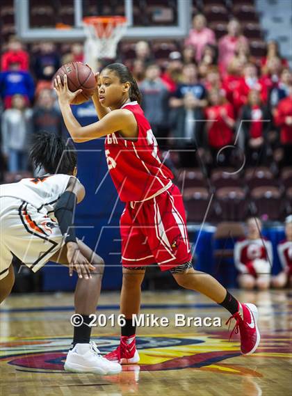 Thumbnail 1 in Greenwich vs. Stamford (CIAC Class LL Final) photogallery.