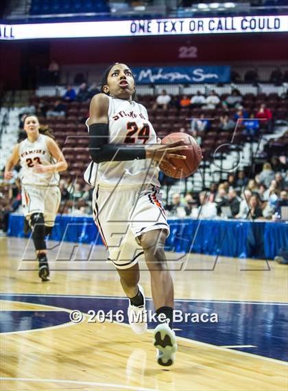 Thumbnail 2 in Greenwich vs. Stamford (CIAC Class LL Final) photogallery.