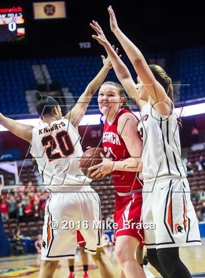 Thumbnail 2 in Greenwich vs. Stamford (CIAC Class LL Final) photogallery.