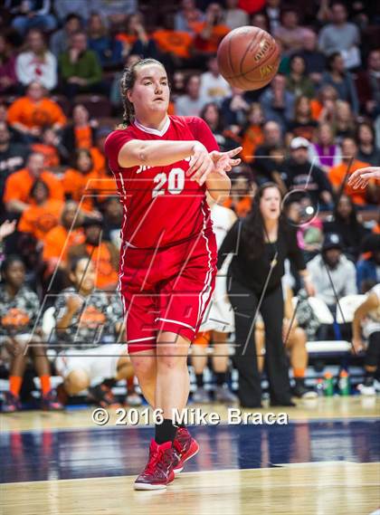 Thumbnail 2 in Greenwich vs. Stamford (CIAC Class LL Final) photogallery.