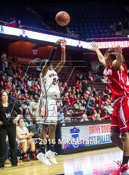 Thumbnail 1 in Greenwich vs. Stamford (CIAC Class LL Final) photogallery.