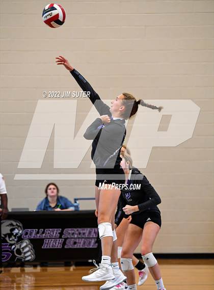 Thumbnail 2 in College Station vs Montgomery photogallery.