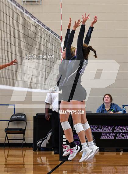 Thumbnail 3 in College Station vs Montgomery photogallery.