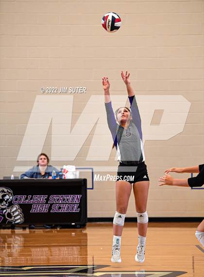 Thumbnail 2 in College Station vs Montgomery photogallery.