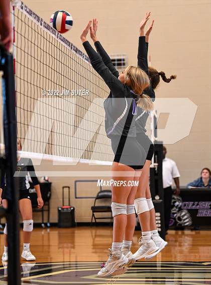 Thumbnail 3 in College Station vs Montgomery photogallery.