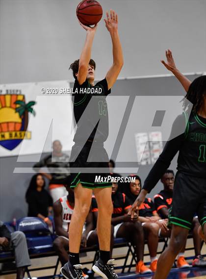 Thumbnail 2 in Choctawhatchee vs Seminole (Prep Hoops Sunbash) photogallery.
