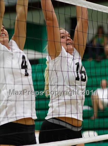 Thumbnail 1 in Thousand Oaks vs Santa Barbara photogallery.