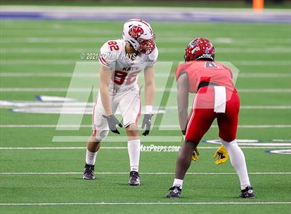 Thumbnail 1 in Cedar Hill vs. Katy (UIL Class 6A D2 Final) photogallery.