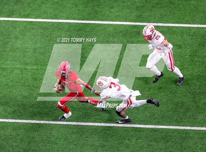 Thumbnail 2 in Cedar Hill vs. Katy (UIL Class 6A D2 Final) photogallery.