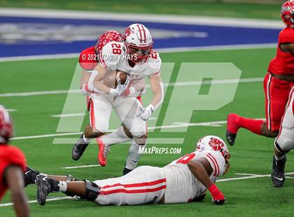 Thumbnail 3 in Cedar Hill vs. Katy (UIL Class 6A D2 Final) photogallery.