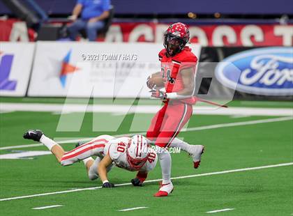 Thumbnail 1 in Cedar Hill vs. Katy (UIL Class 6A D2 Final) photogallery.