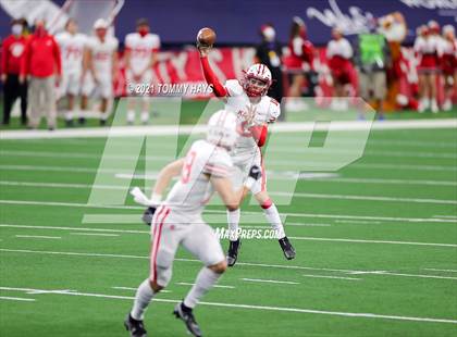 Thumbnail 1 in Cedar Hill vs. Katy (UIL Class 6A D2 Final) photogallery.