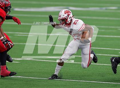 Thumbnail 2 in Cedar Hill vs. Katy (UIL Class 6A D2 Final) photogallery.