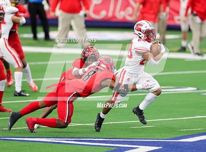 Thumbnail 1 in Cedar Hill vs. Katy (UIL Class 6A D2 Final) photogallery.