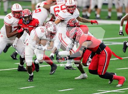 Thumbnail 3 in Cedar Hill vs. Katy (UIL Class 6A D2 Final) photogallery.