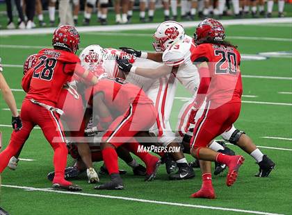 Thumbnail 1 in Cedar Hill vs. Katy (UIL Class 6A D2 Final) photogallery.