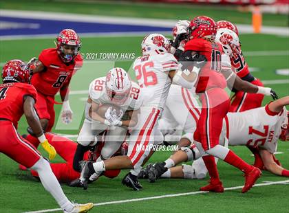 Thumbnail 1 in Cedar Hill vs. Katy (UIL Class 6A D2 Final) photogallery.