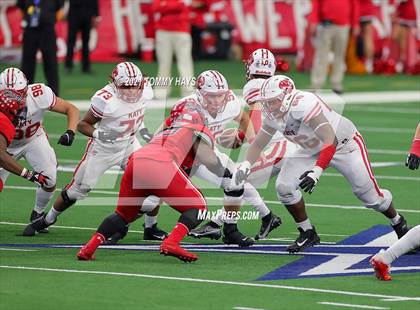 Thumbnail 1 in Cedar Hill vs. Katy (UIL Class 6A D2 Final) photogallery.