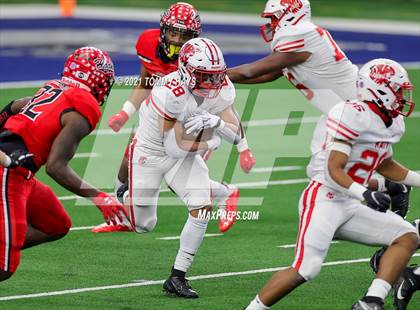 Thumbnail 3 in Cedar Hill vs. Katy (UIL Class 6A D2 Final) photogallery.