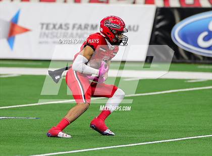 Thumbnail 2 in Cedar Hill vs. Katy (UIL Class 6A D2 Final) photogallery.