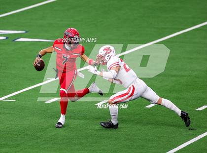 Thumbnail 1 in Cedar Hill vs. Katy (UIL Class 6A D2 Final) photogallery.