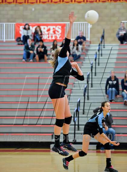Thumbnail 2 in Tri-City Christian vs. Calvin Christian (CIF SDS D3 Final) photogallery.
