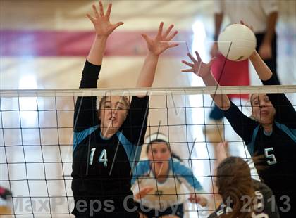 Thumbnail 2 in Tri-City Christian vs. Calvin Christian (CIF SDS D3 Final) photogallery.