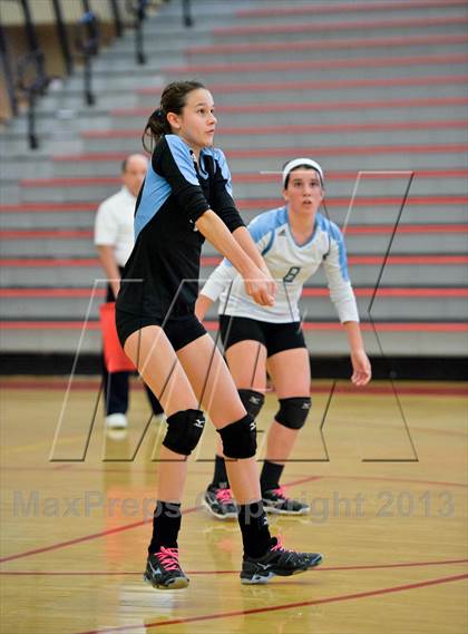 Thumbnail 3 in Tri-City Christian vs. Calvin Christian (CIF SDS D3 Final) photogallery.