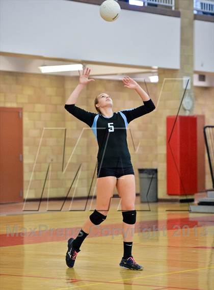 Thumbnail 2 in Tri-City Christian vs. Calvin Christian (CIF SDS D3 Final) photogallery.