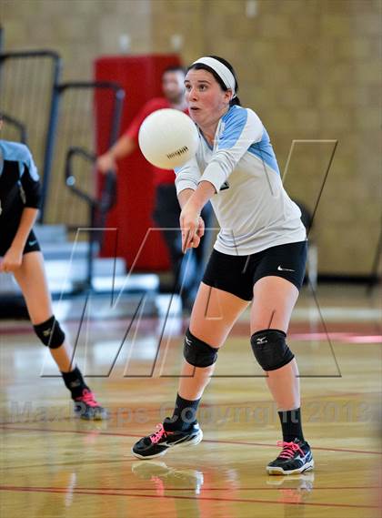 Thumbnail 2 in Tri-City Christian vs. Calvin Christian (CIF SDS D3 Final) photogallery.