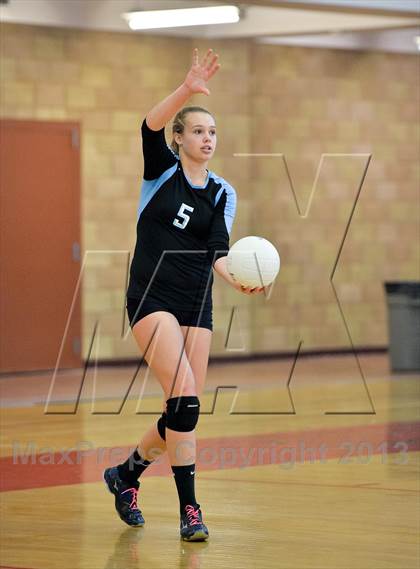Thumbnail 2 in Tri-City Christian vs. Calvin Christian (CIF SDS D3 Final) photogallery.