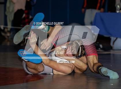 Thumbnail 3 in NYSPHSAA Section VI Class B (Wrestleback Rounds) photogallery.