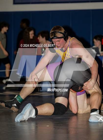 Thumbnail 1 in NYSPHSAA Section VI Class B (Wrestleback Rounds) photogallery.