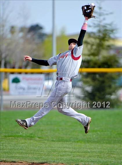 Thumbnail 1 in Colfax vs. Whitney (River City Classic) photogallery.