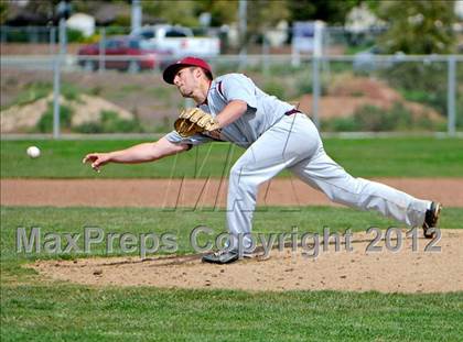 Thumbnail 3 in Colfax vs. Whitney (River City Classic) photogallery.