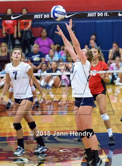 Thumbnail 2 in Rim of the World @ Iolani (Durango Fall Classic) photogallery.