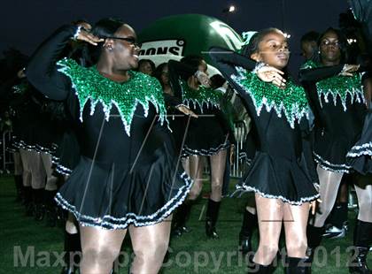 Thumbnail 1 in Dorsey vs. Crenshaw photogallery.