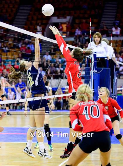 Thumbnail 3 in Eaton vs. Olathe (CHSAA State 3A Playoff) photogallery.