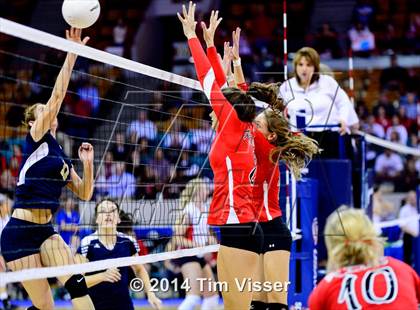 Thumbnail 3 in Eaton vs. Olathe (CHSAA State 3A Playoff) photogallery.