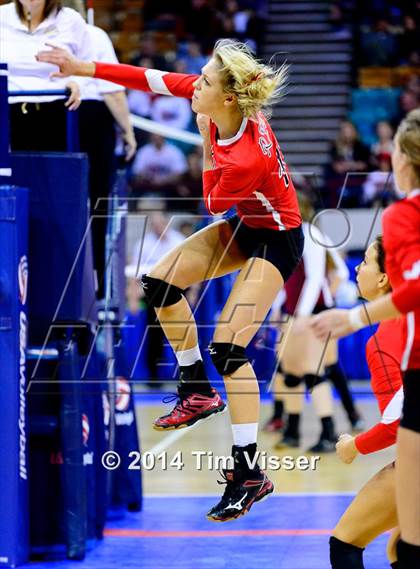 Thumbnail 2 in Eaton vs. Olathe (CHSAA State 3A Playoff) photogallery.